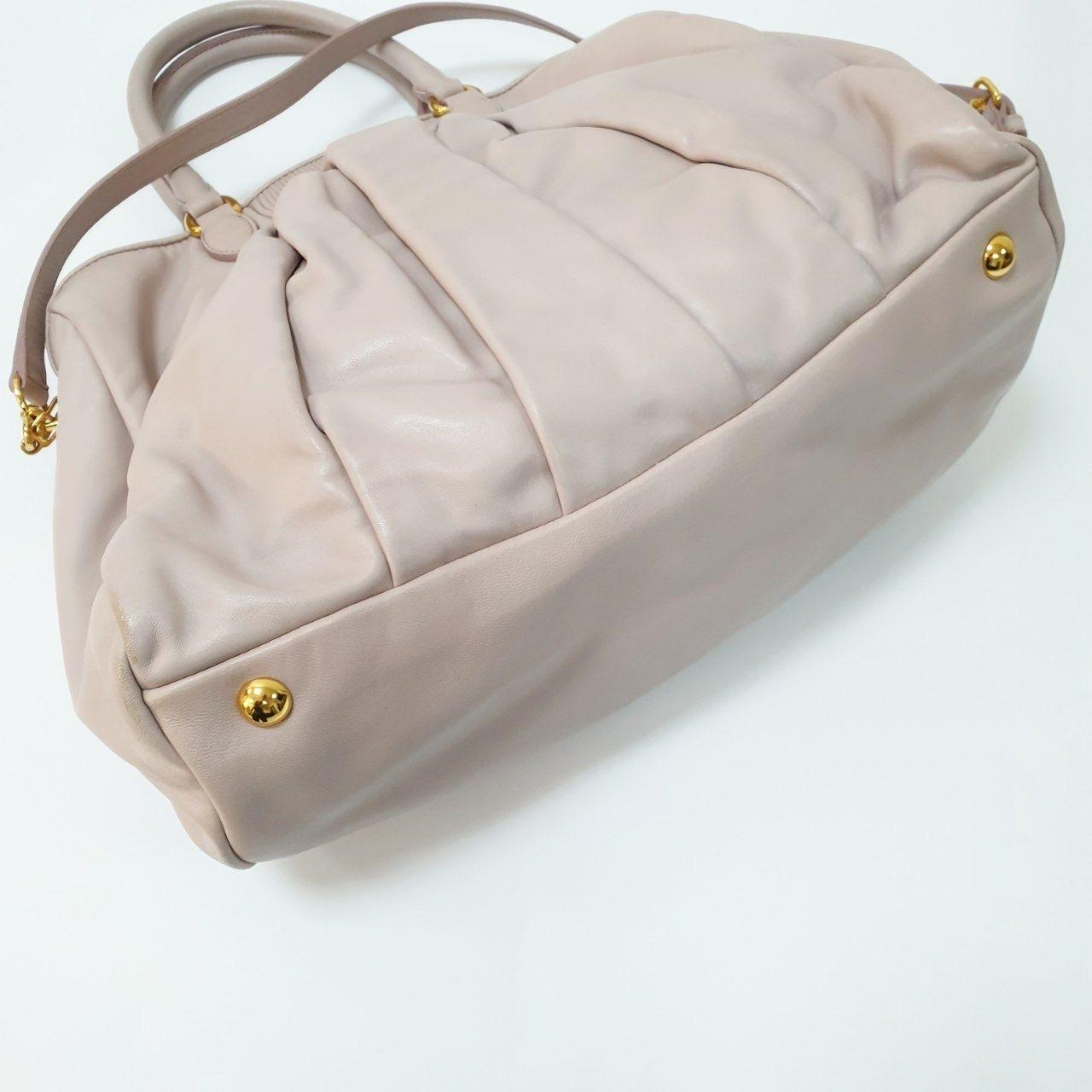 MIU MIU Rosa Leder Tote Umhängetasche im Zustand „Gut“ im Angebot in Krakow, PL