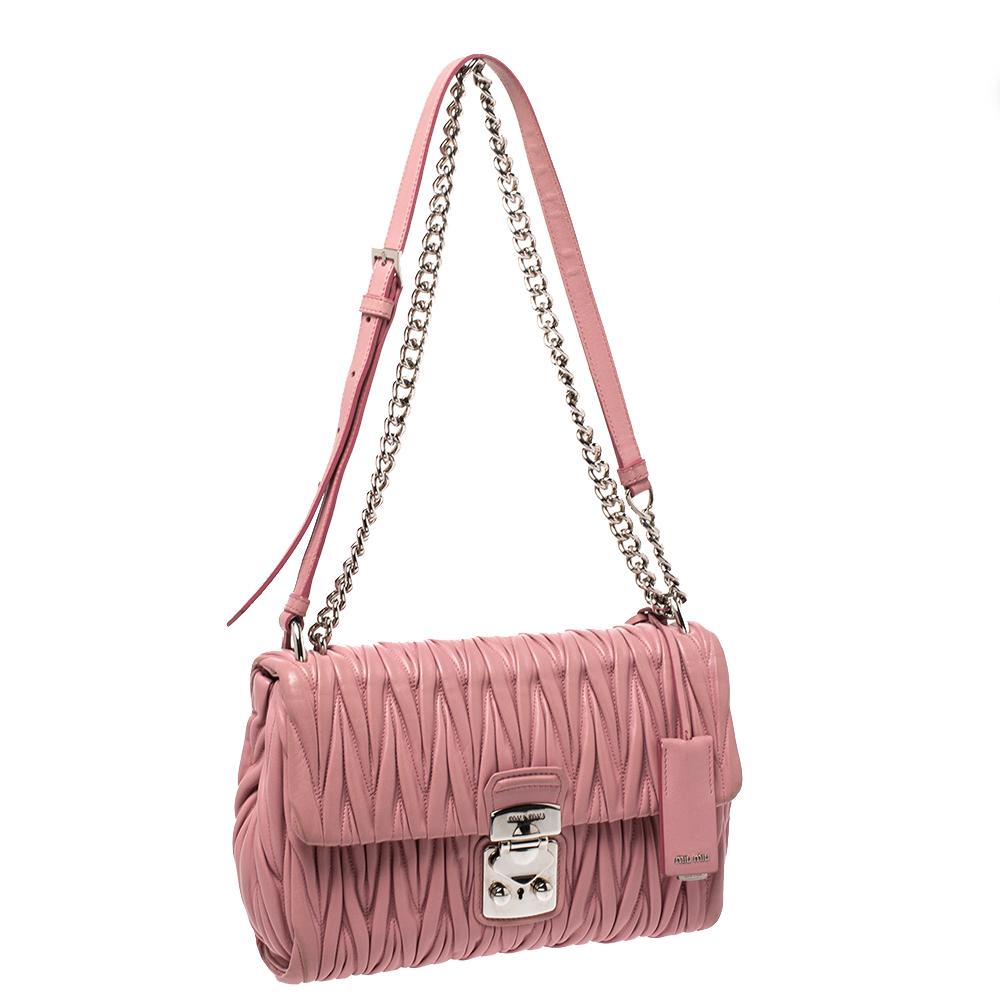 Miu Miu Pink Matelasse Leather Crossbody Bag In Good Condition In Dubai, Al Qouz 2
