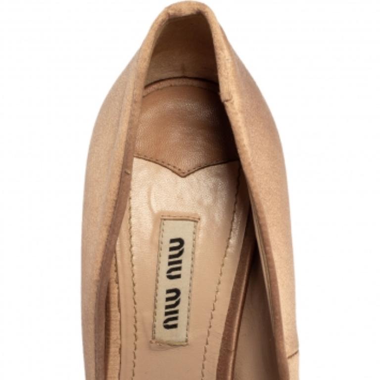 Miu Miu Pink Satin Crystal Embellished Heel Peep Toe Platform Pumps Size 37 For Sale 2