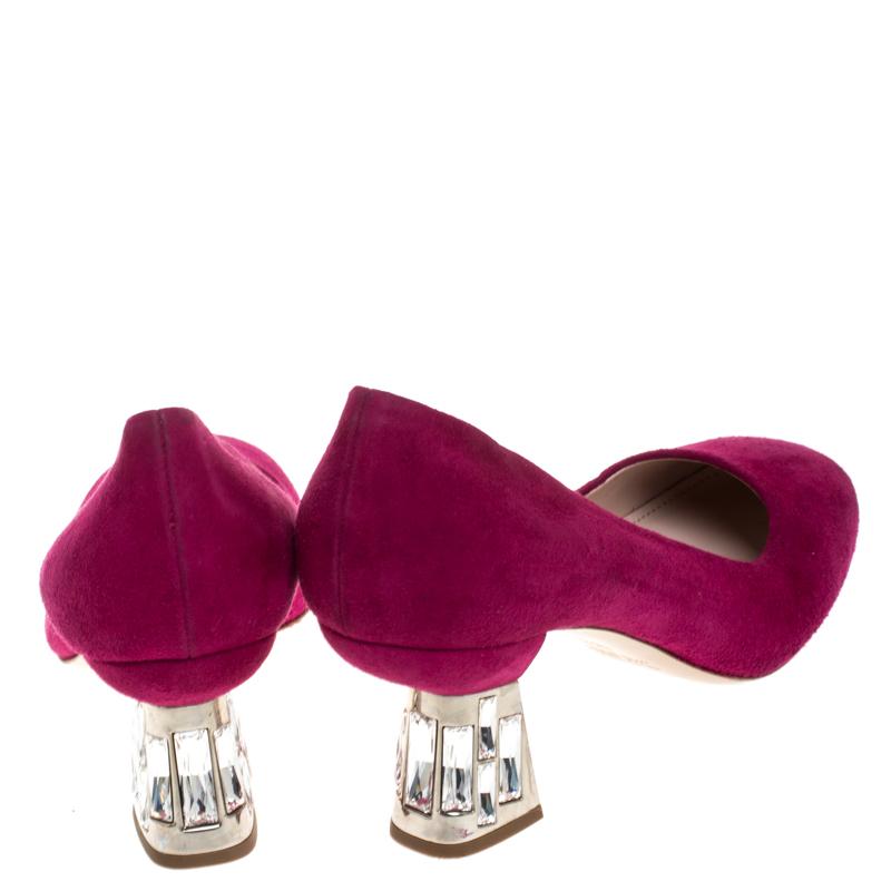 Miu Miu Pink Suede Crystal Embellished Heel Pumps Size 36.5 In Good Condition In Dubai, Al Qouz 2