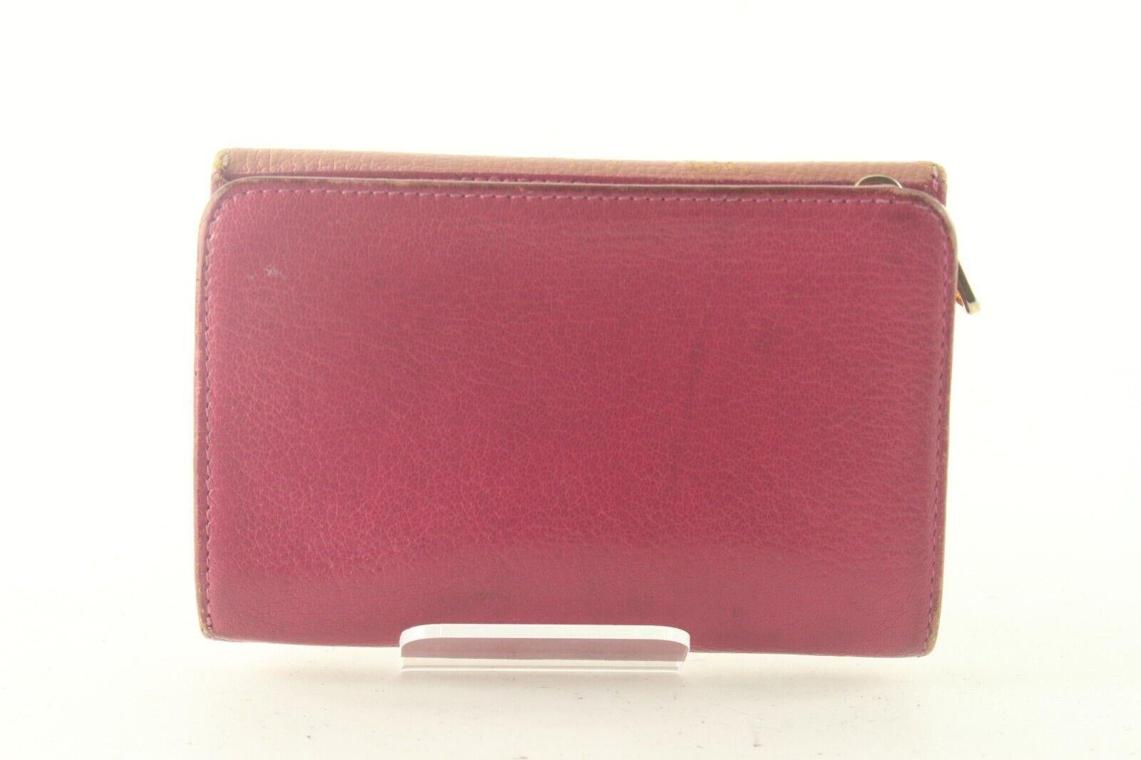MIU MIU Pink Two Card Holder Wallet 1MIU83K In Fair Condition For Sale In Dix hills, NY