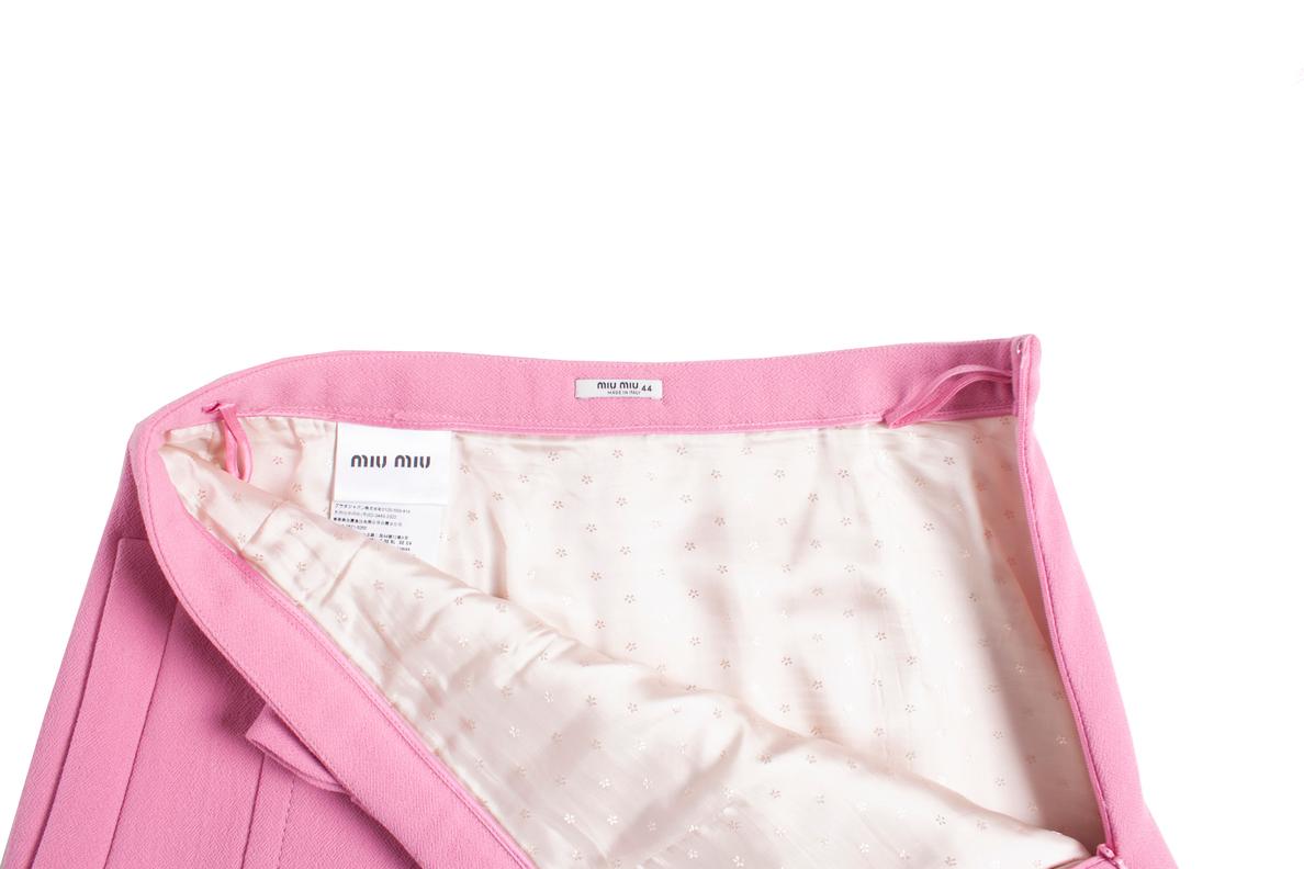Miu Miu, Pink wool skirt with bow. In Good Condition In AMSTERDAM, NL