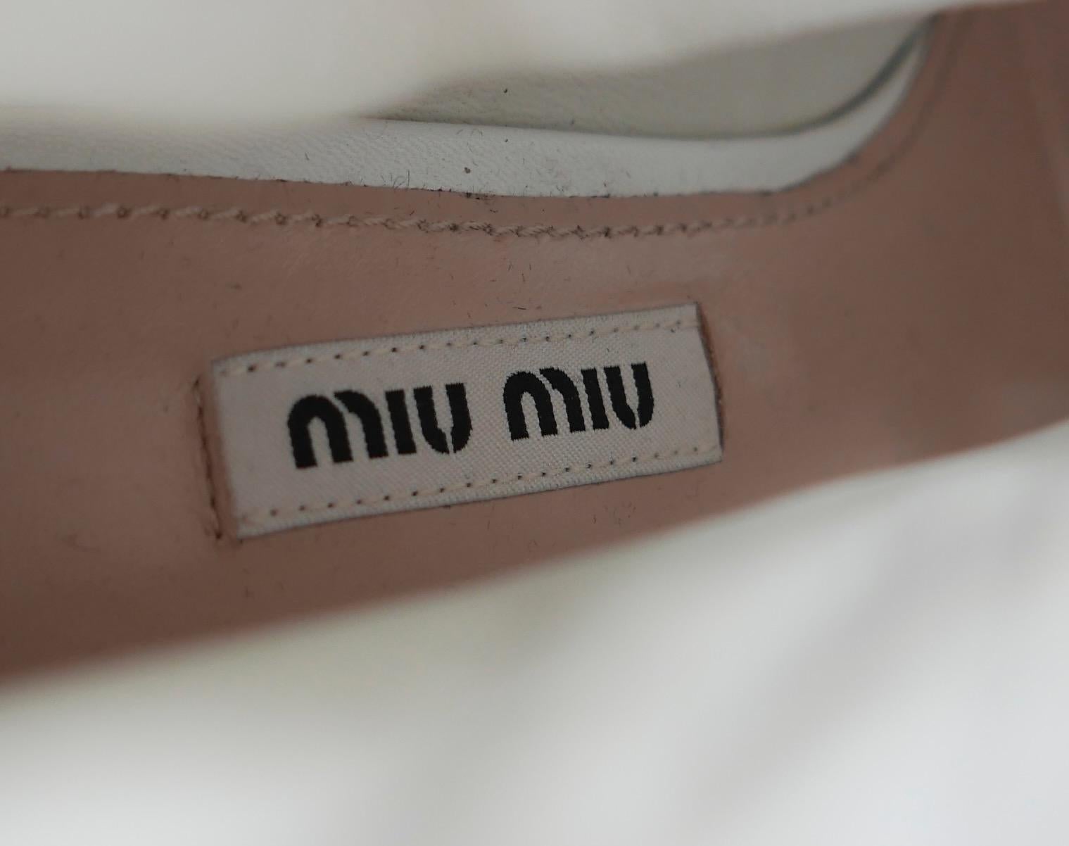 Miu Miu Pre-Fall 2018 Botines atados blancos en venta 2