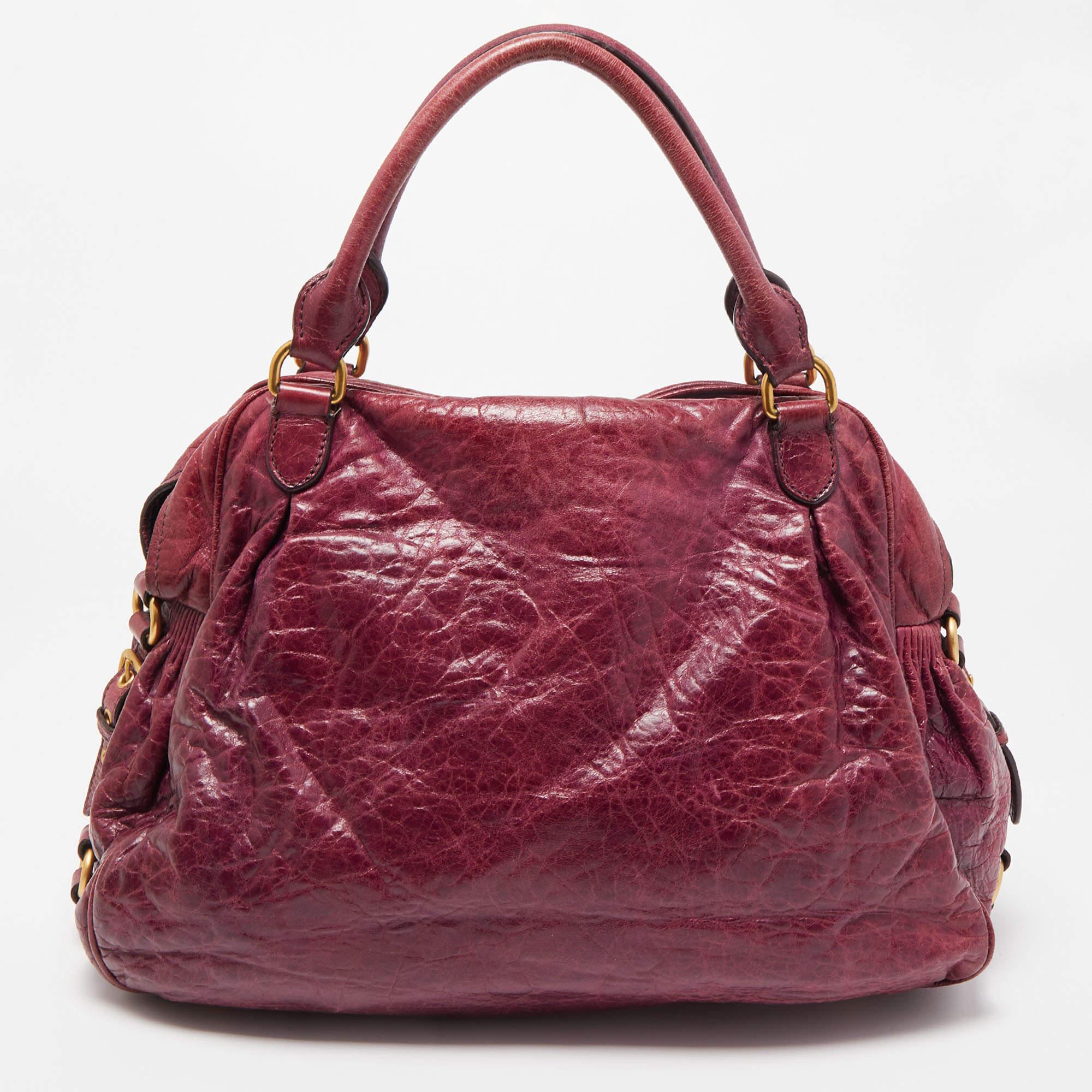 Miu Miu Purple Leather Lily Distressed Satchel In Fair Condition In Dubai, Al Qouz 2