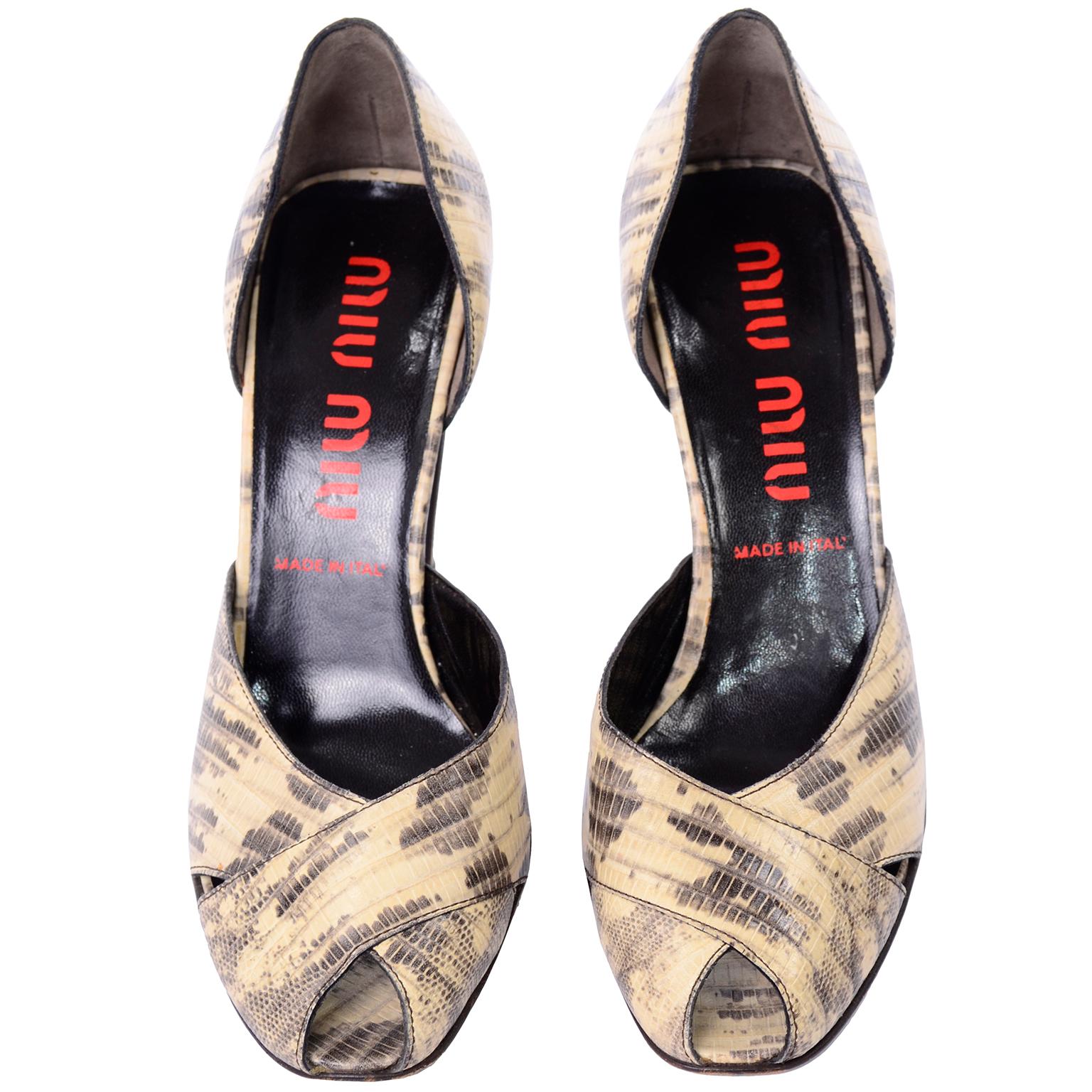 Miu Python geprägte Vintage Peep Toe Schuhe mit klobig geschwungenen Heels mit geprägtem Absatz 37,5 im Zustand „Gut“ im Angebot in Portland, OR