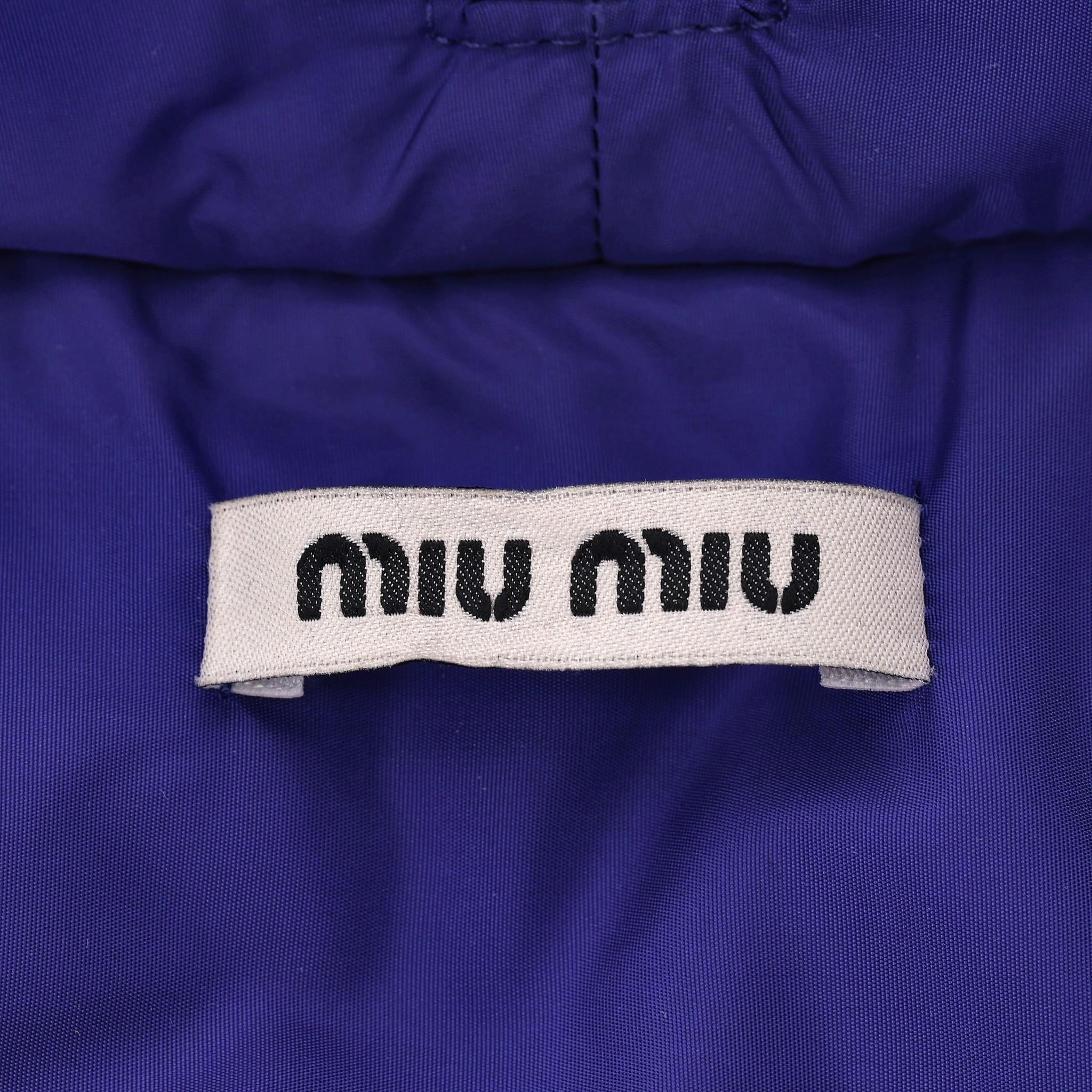 Coates in piuma d'oca trapuntata Miu Miu in vendita 4