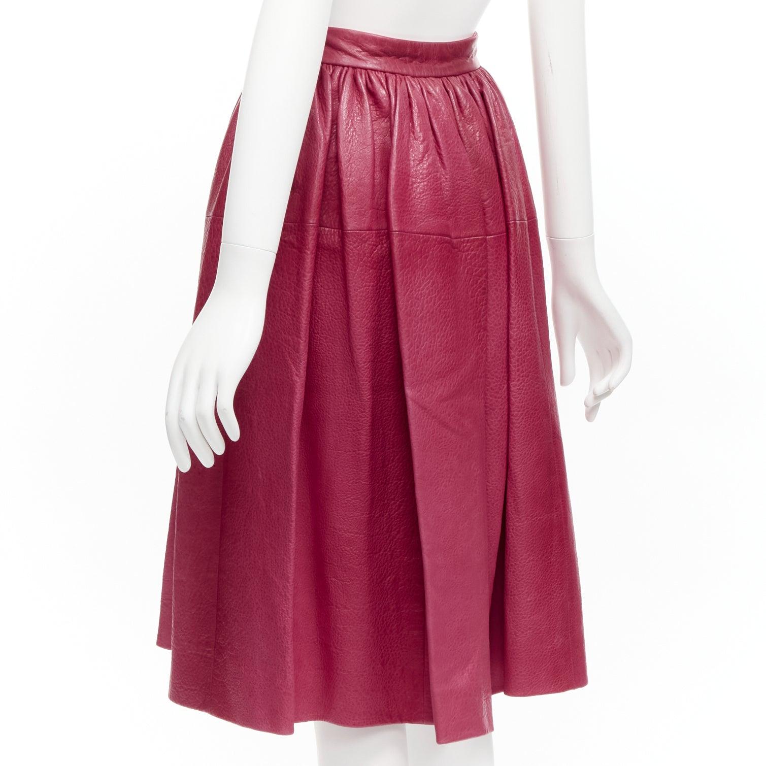 MIU MIU gonna a ruota in pelle di agnello rosa lampone a vita alta IT40 S in vendita 1