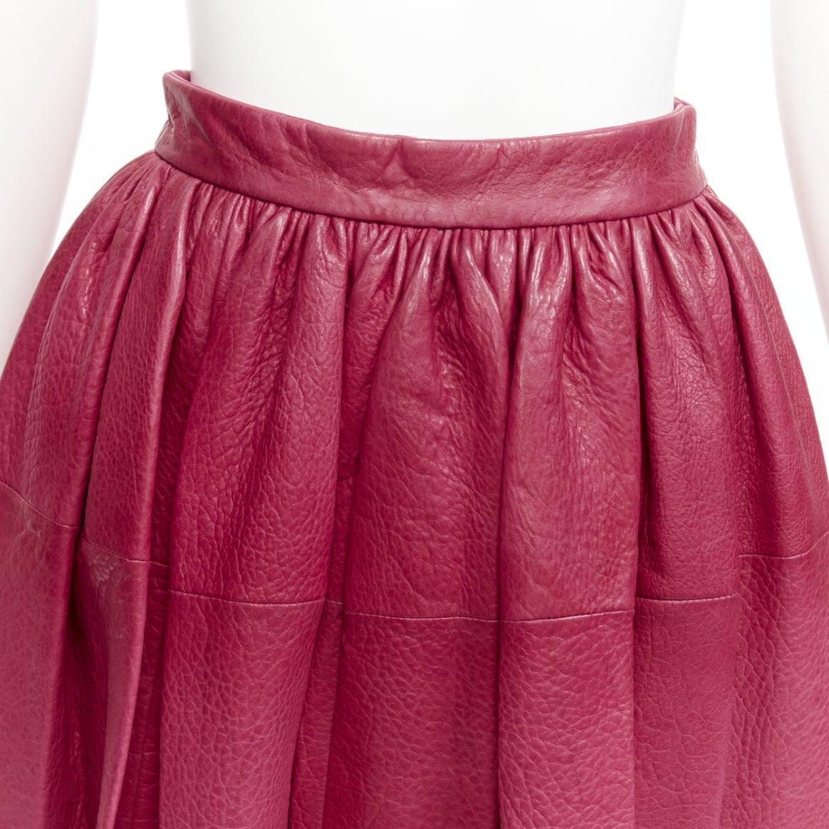 MIU MIU gonna a ruota in pelle di agnello rosa lampone a vita alta IT40 S in vendita 2