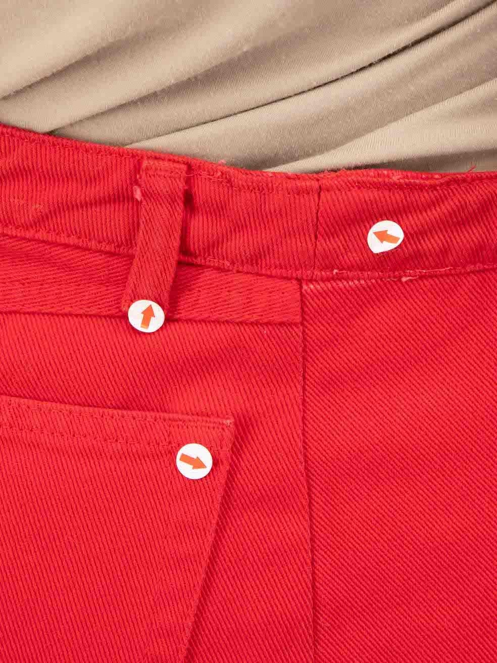 Miu Miu Falda plisada vaquera roja Talla M 3