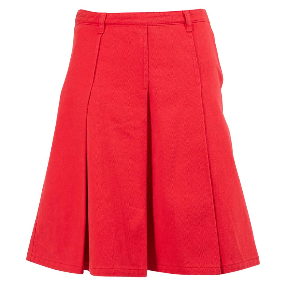 Miu Miu Falda plisada vaquera roja Talla M