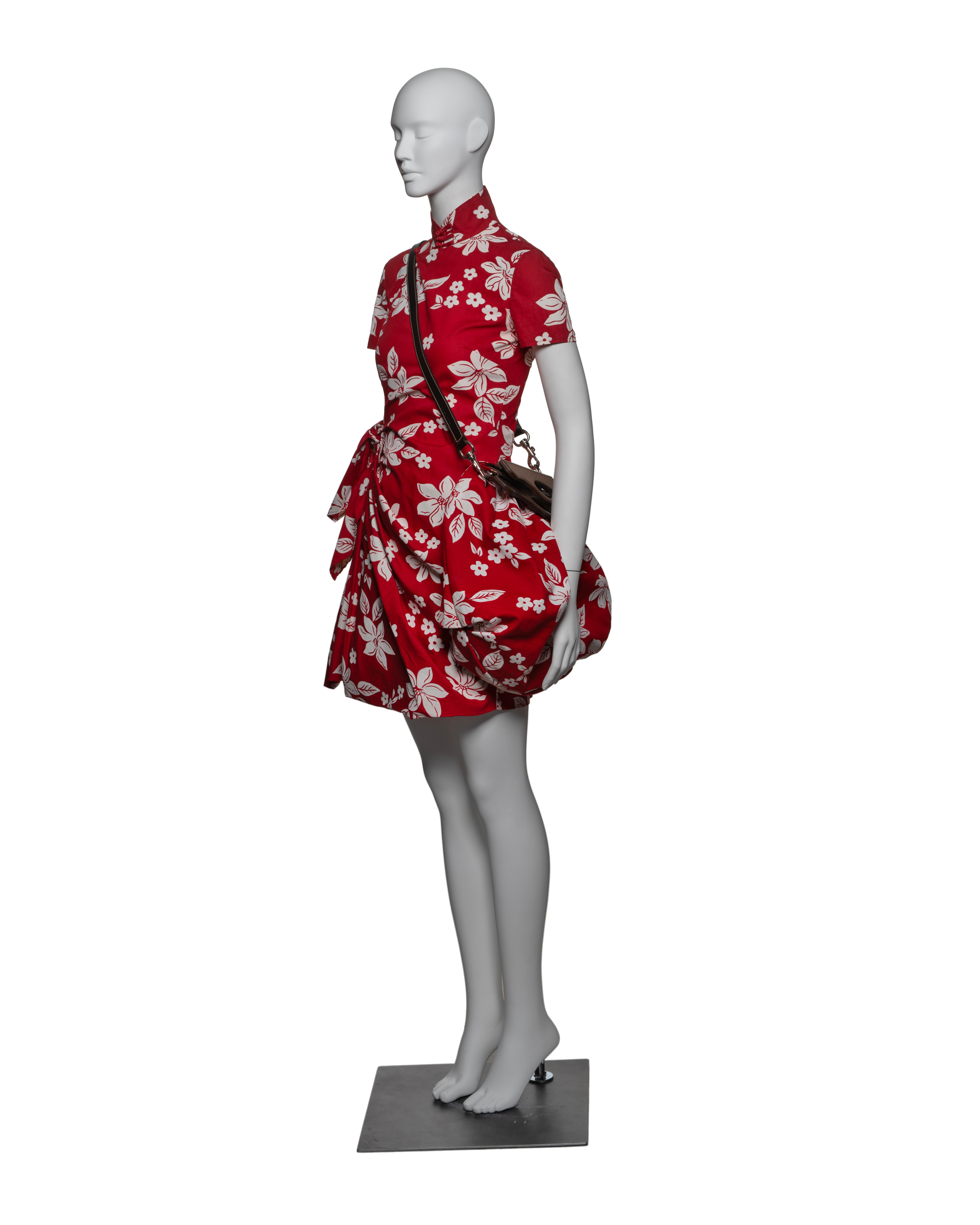 Miu Miu Red Floral Cheongsam-Style Dress with Balloon Bag, SS 2003 For Sale 8