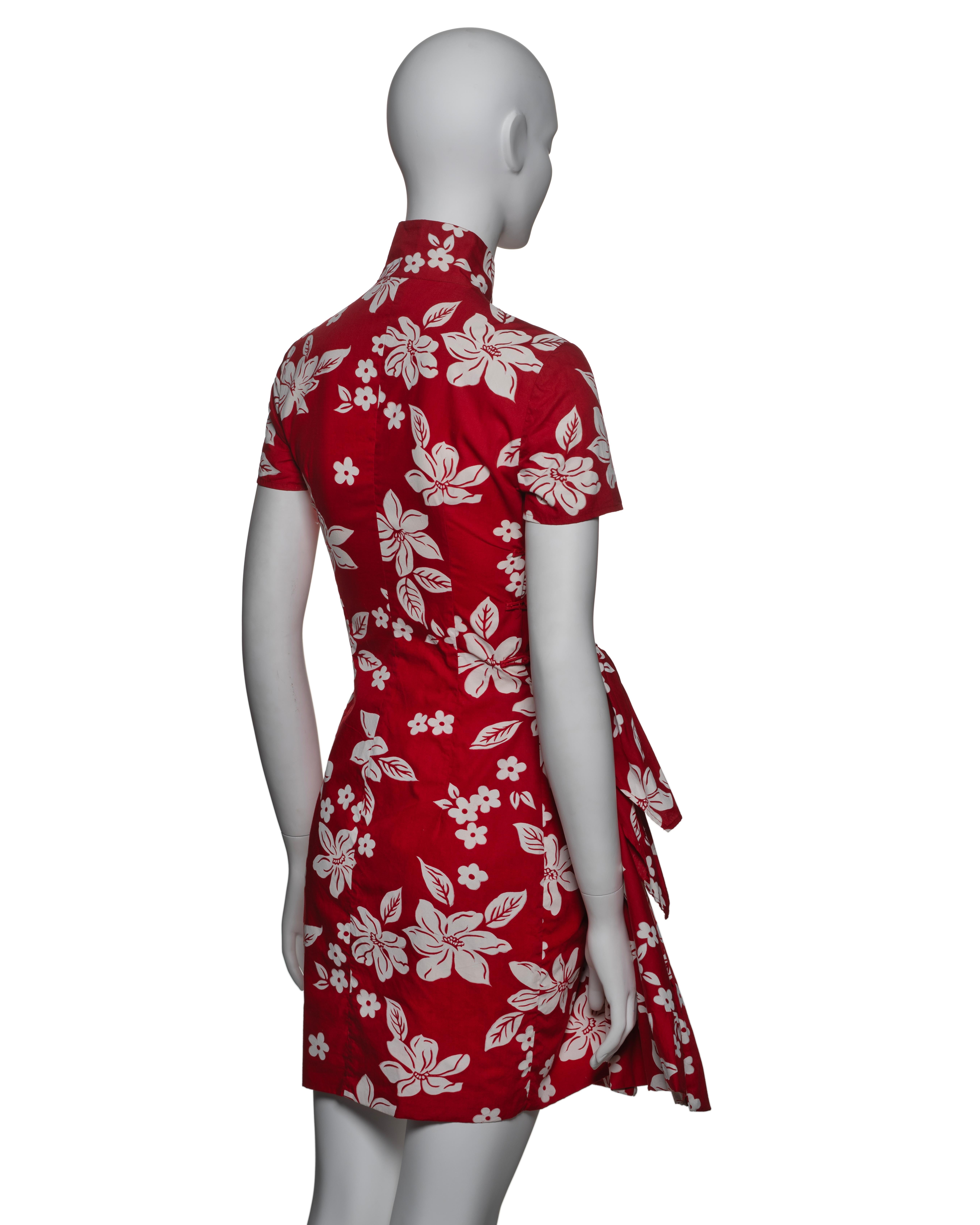 Miu Miu Red Floral Cheongsam-Style Dress with Balloon Bag, SS 2003 For Sale 5