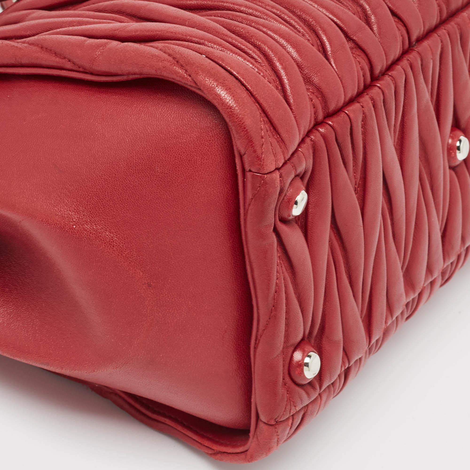 Miu Miu Red Matelasse Leather Top Zip Tote For Sale 9