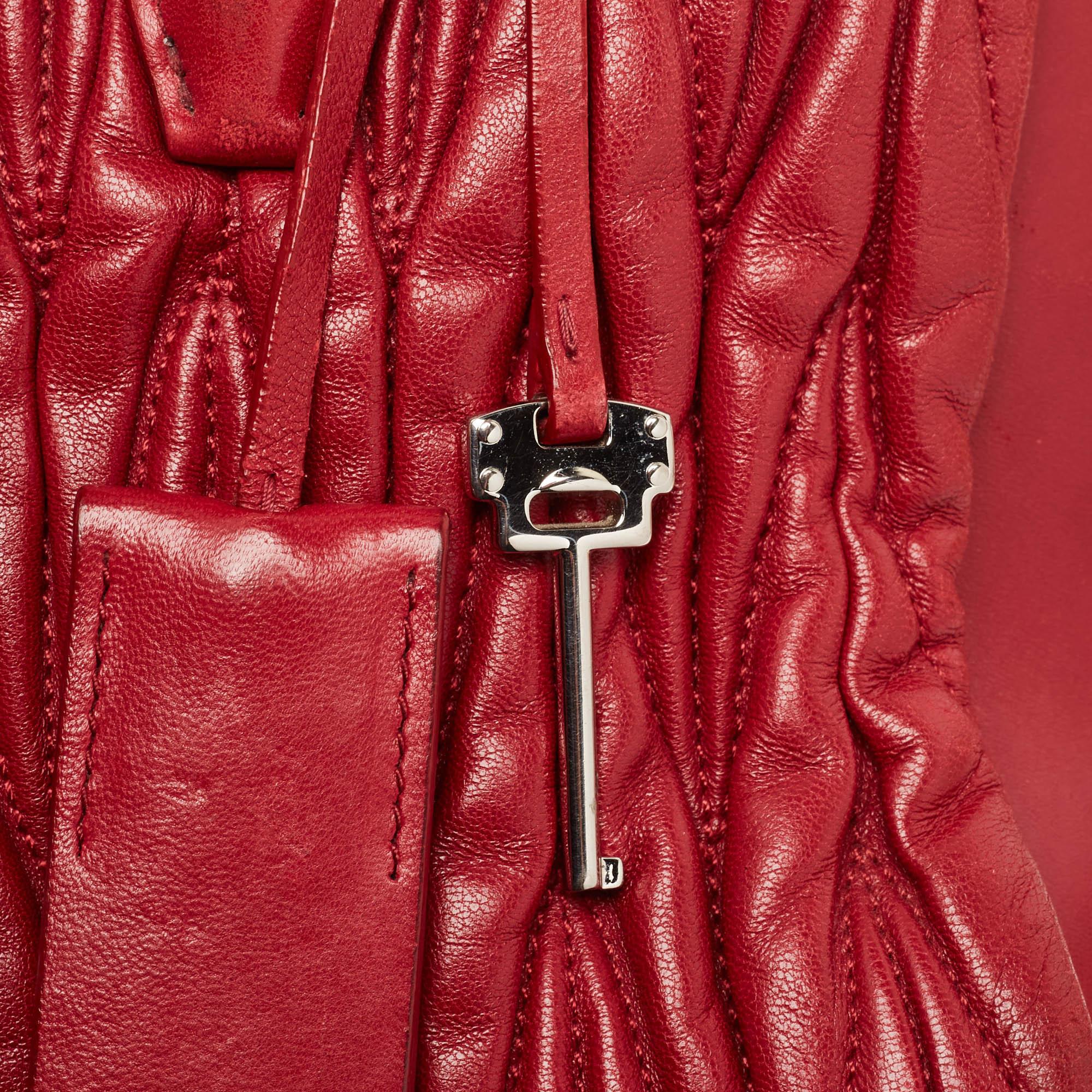 Miu Miu Red Matelasse Leather Top Zip Tote For Sale 1
