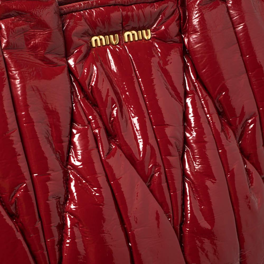 Women's Miu Miu Red Matelassé Patent Vinyl North/South Tote For Sale