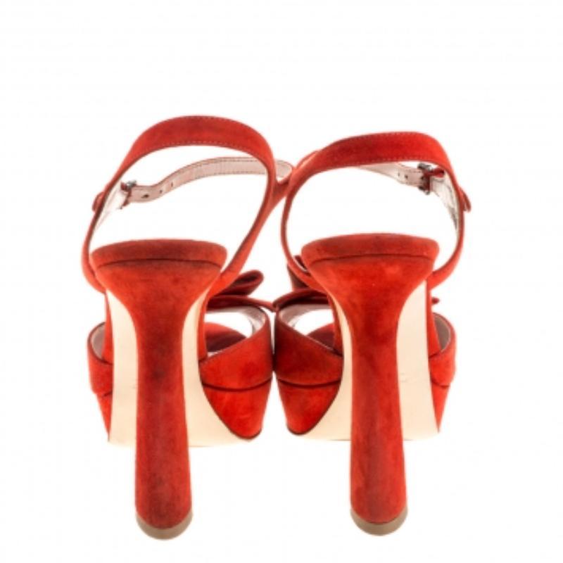 Women's Miu Miu Red Suede Bow Ankle Strap Platform Sandals Size 39 For Sale