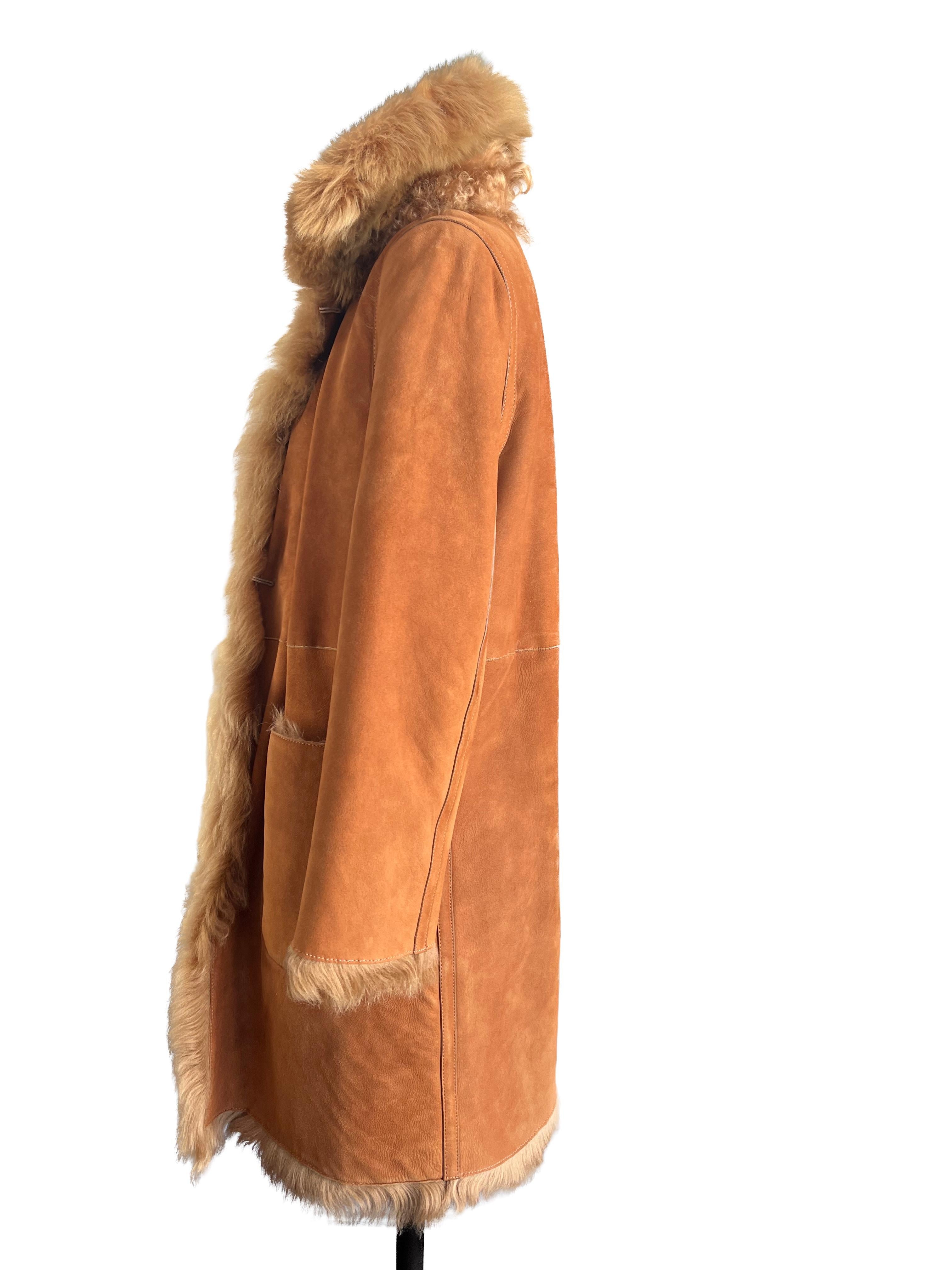 Miu Miu Beidseitig tragbarer Shearling-Mantel  im Angebot 1