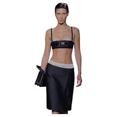 Miu Miu Runway schwarzes Bandeau-Top getragen von Bella Hadid. IT42 - passend für EU 36/38