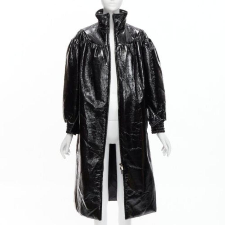 Nero MIU MIU Runway nero in vinile con collo alto e maniche a sbuffo, bomber con cintura IT36 S in vendita