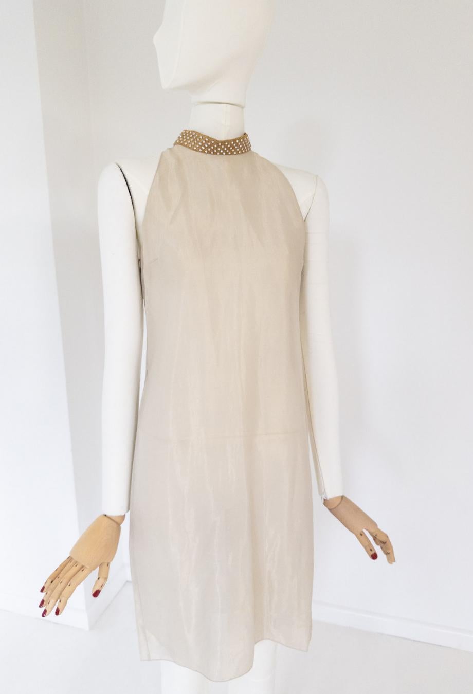 Beige Miu Miu P/E 2000 Final Look Abito da passerella in seta e cristalli IT42 Campaigner d'epoca in vendita