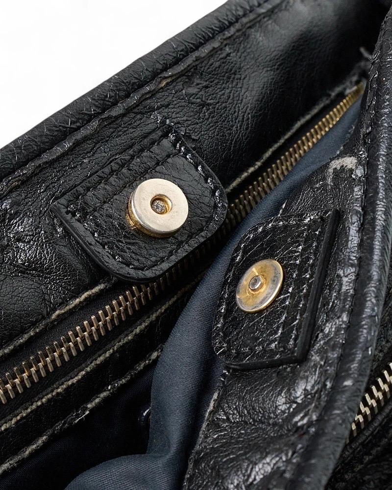 Miu Miu Shopper Groffata Medium Lucida Nero en vente 7
