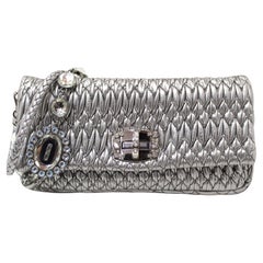 Sac de soirée en cuir nappa Cloqué Silver de Miu Miu