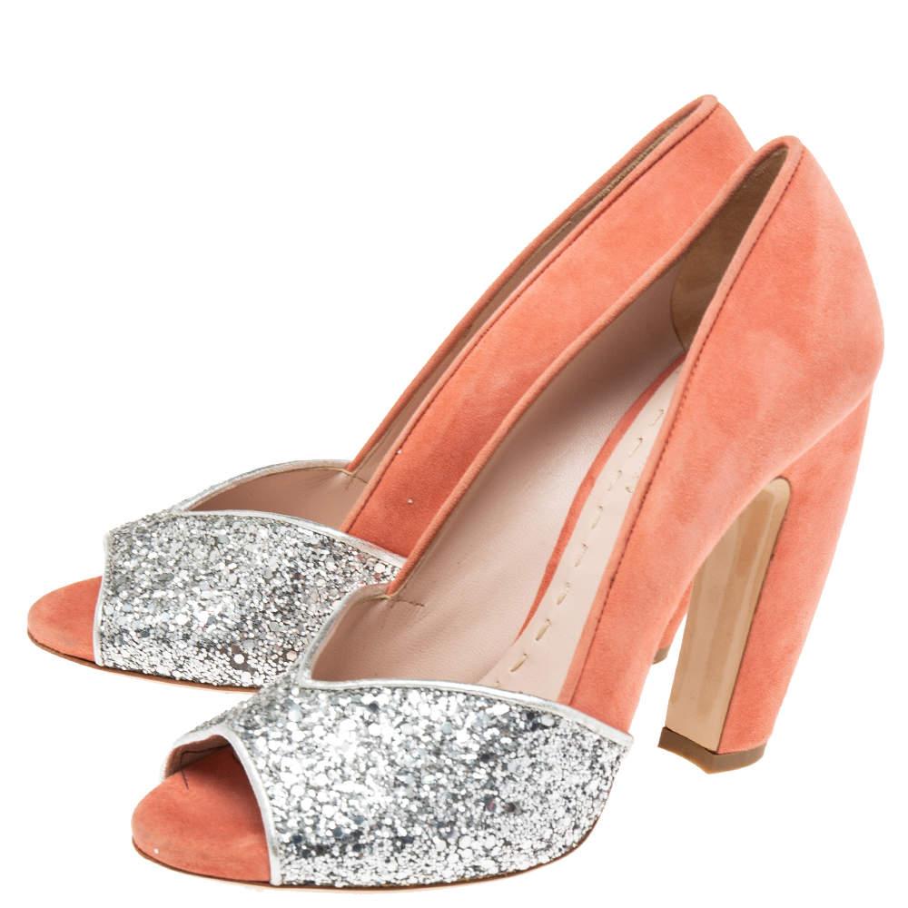 Miu Miu Silver/Coral Pink Coarse Glitter and Suede Peep-Toe Pumps Size 37.5 In Good Condition In Dubai, Al Qouz 2