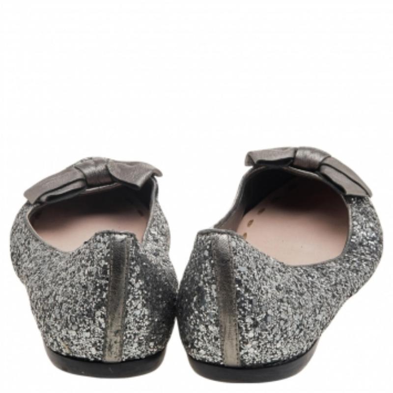 Donna Miu Miu Ballerine in pelle e glitter argento misura 38 in vendita