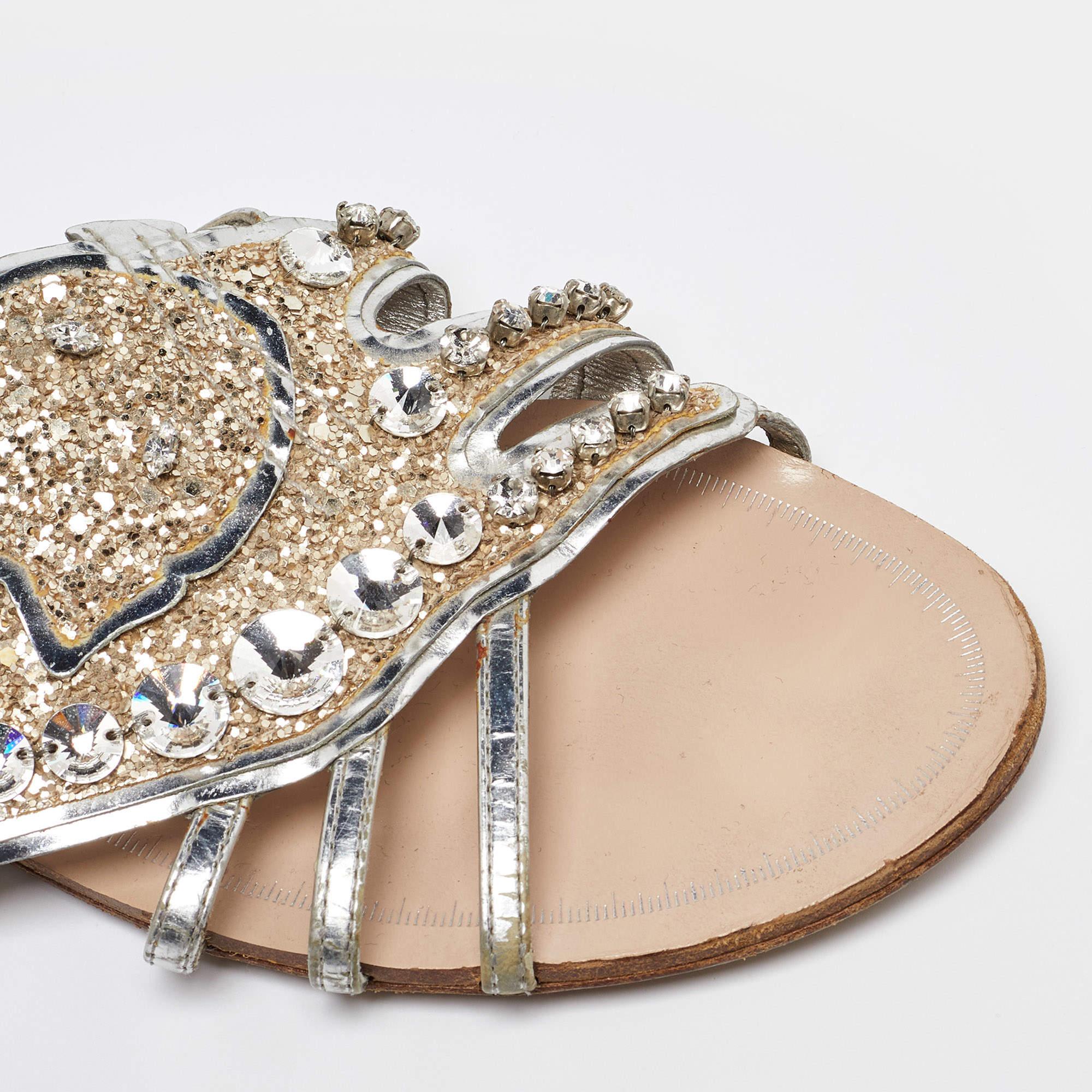 Miu Miu Silver Leather Crystal Embellished Flat Slides Size 37.5 For Sale 2