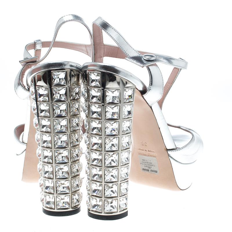 Miu Miu Silver Leather T Strap Crystal Embellished Heel Platform Sandals Size 38 (Silber)