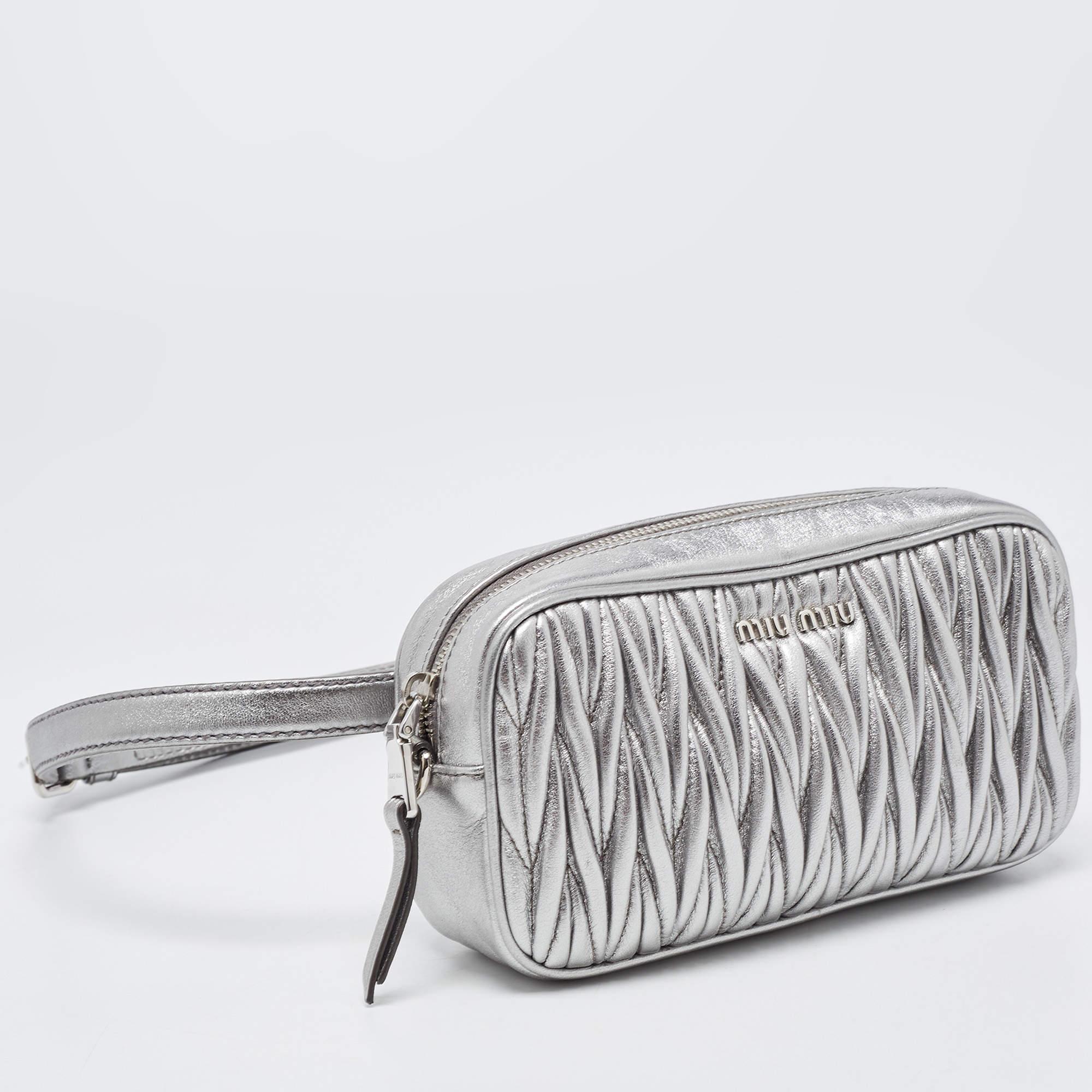 Miu Miu Silver Matelassé Leather Convertible Belt Bag In Excellent Condition In Dubai, Al Qouz 2