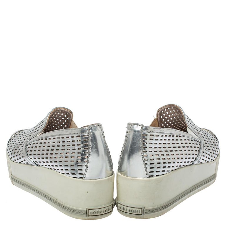 Miu Miu Silver Perforated Leather Metal Cap Toe Platform Sneakers Size 39.5  For Sale at 1stDibs