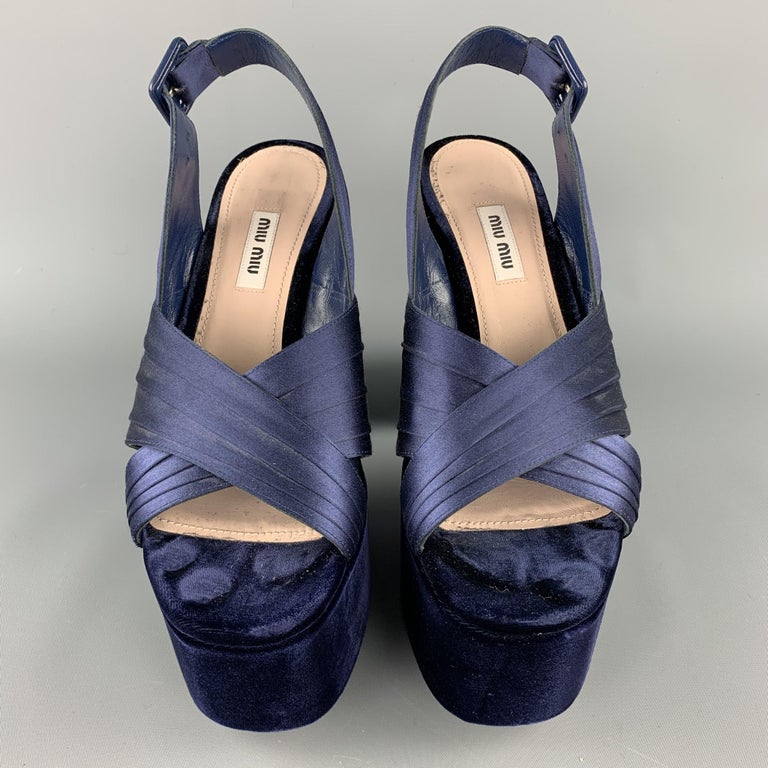 MIU MIU Size 8 Navy Velvet Chunky Heel Platform Sandals at 1stDibs ...