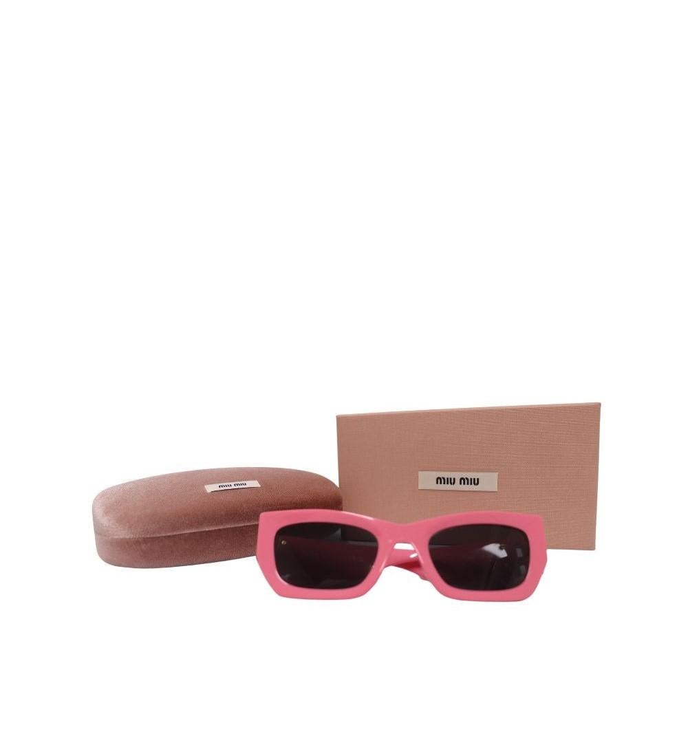 Miu Miu SMU09W Pink Glimpse Sunglasses For Sale 2