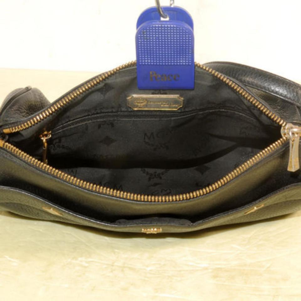 Miu Miu Studded Cyllinder Boston 868837 Black Leather Shoulder Bag In Good Condition In Dix hills, NY