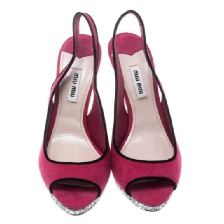 Miu Miu Suede Crystal Embellis Gliiter Platform Peep Toe Sandals Size 37.5 en vente 1