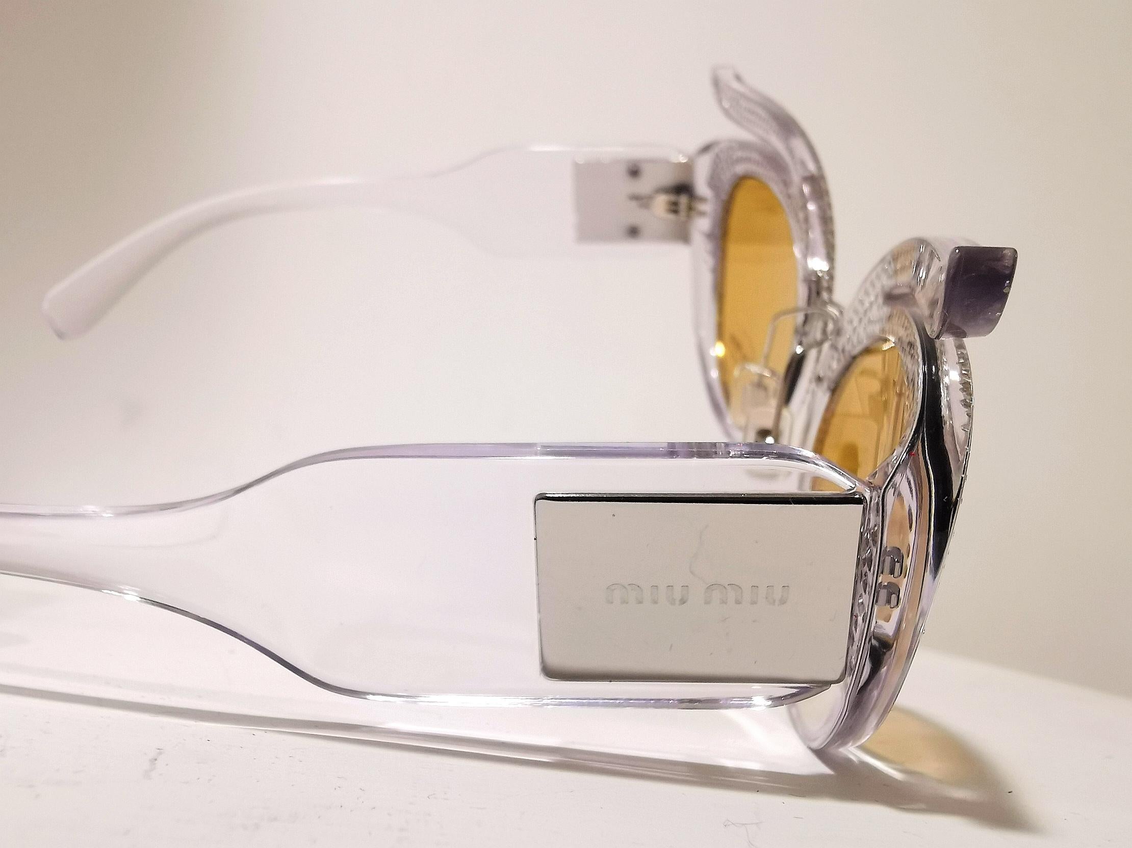 Miu Miu Sunglasses Eyewear
New with original tabs, pack and packaging.