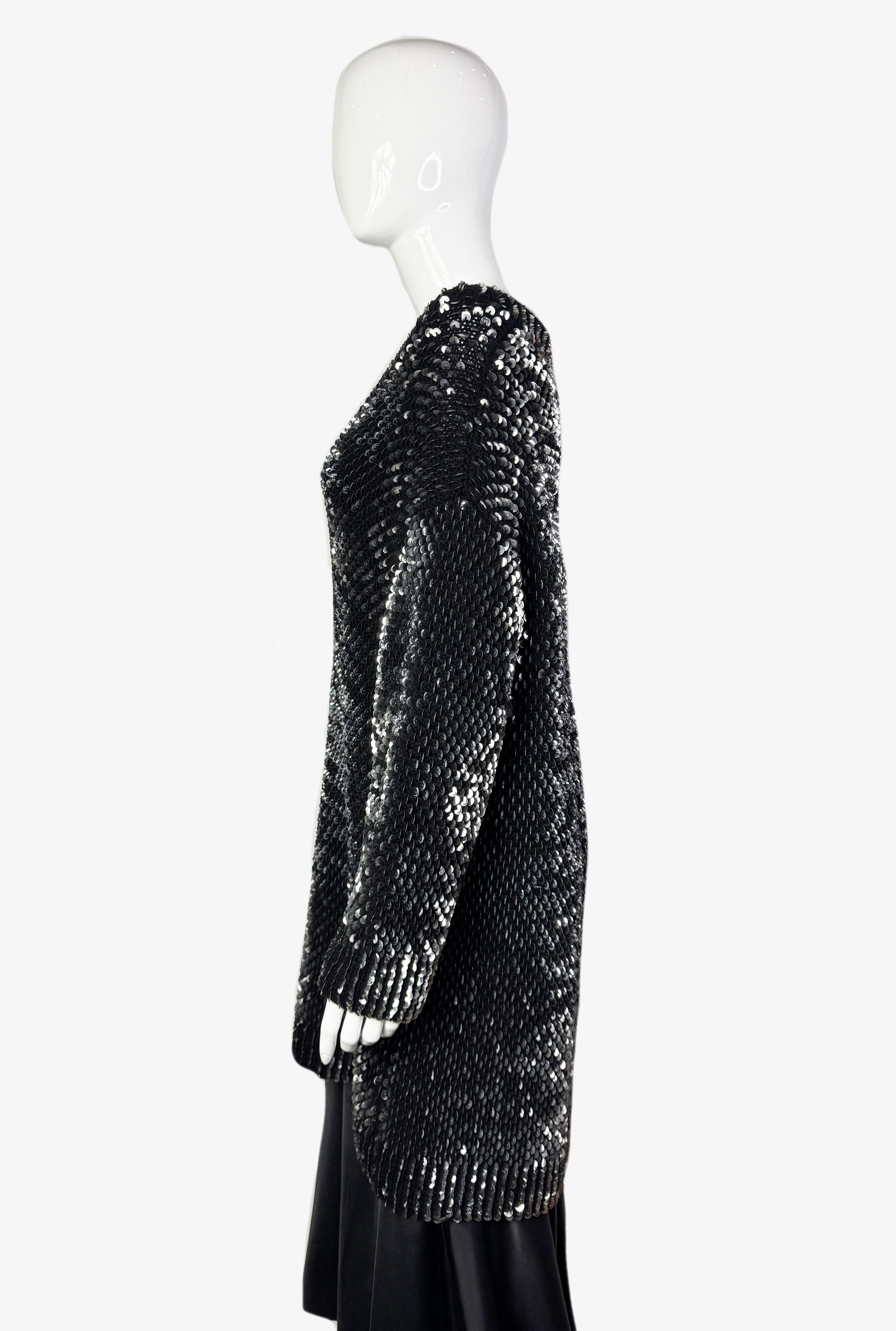 Miu Miu sweater with sequins In Good Condition For Sale In New York, NY