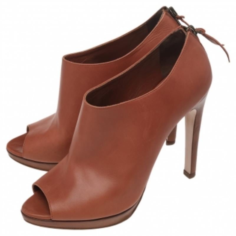 Donna Miu Miu, stivaletti con plateau in pelle Tan Peep Toe Taglia 40 in vendita