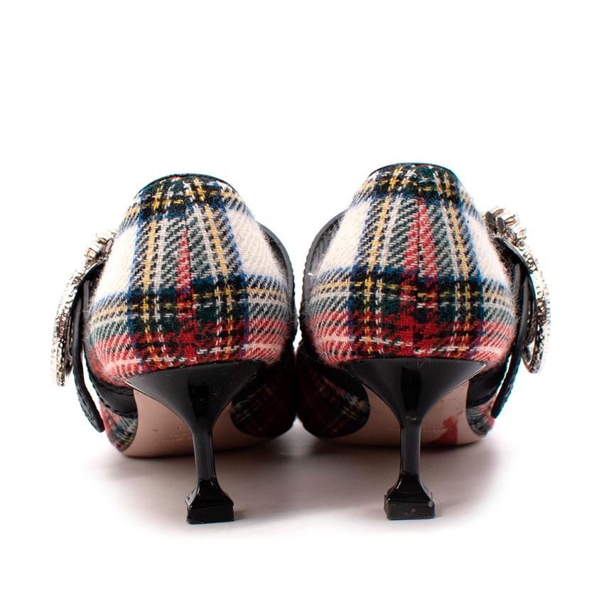 Miu Miu Miu Tartan Pumps mit spitzer Zehe und Kitten-Heel (Schwarz) im Angebot