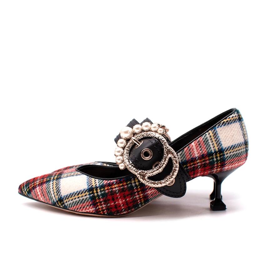 Miu Miu Miu Tartan Pumps mit spitzer Zehe und Kitten-Heel im Zustand „Hervorragend“ im Angebot in London, GB