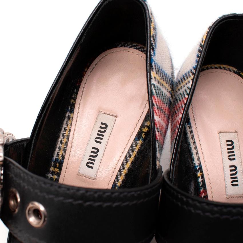 Miu Miu Miu Tartan Pumps mit spitzer Zehe und Kitten-Heel im Angebot 1