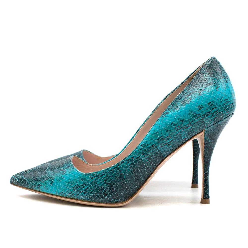 Miu Miu Teal Python-effect leather pumps - Size EU 37 In Excellent Condition For Sale In London, GB