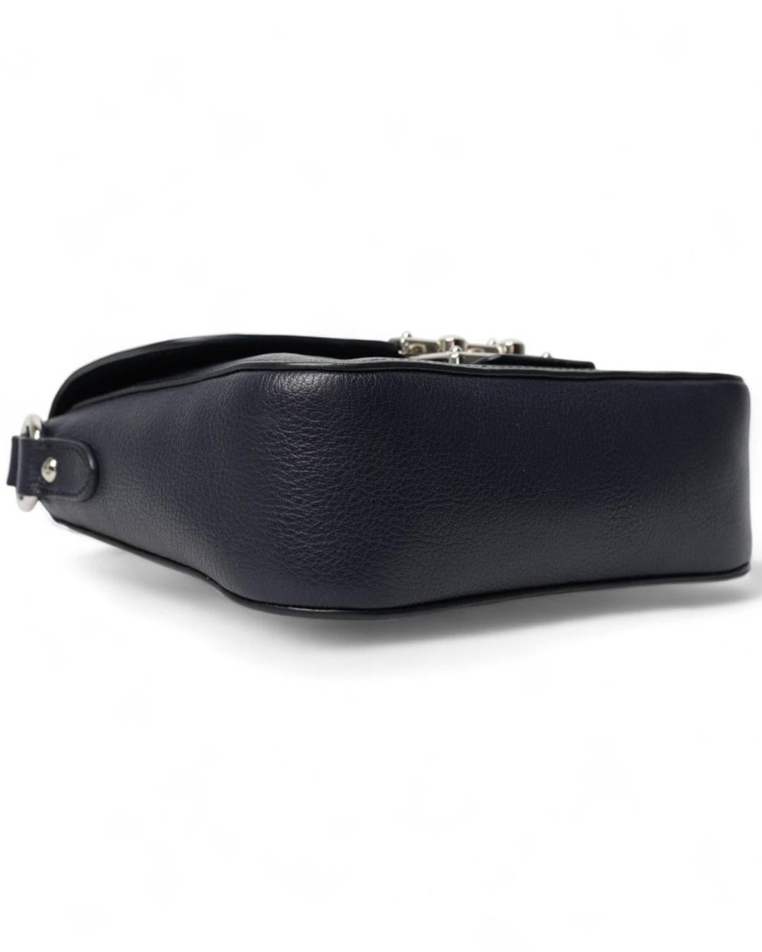 Miu Miu Lock Petit sac à bandoulière granulé Bleu en vente 2