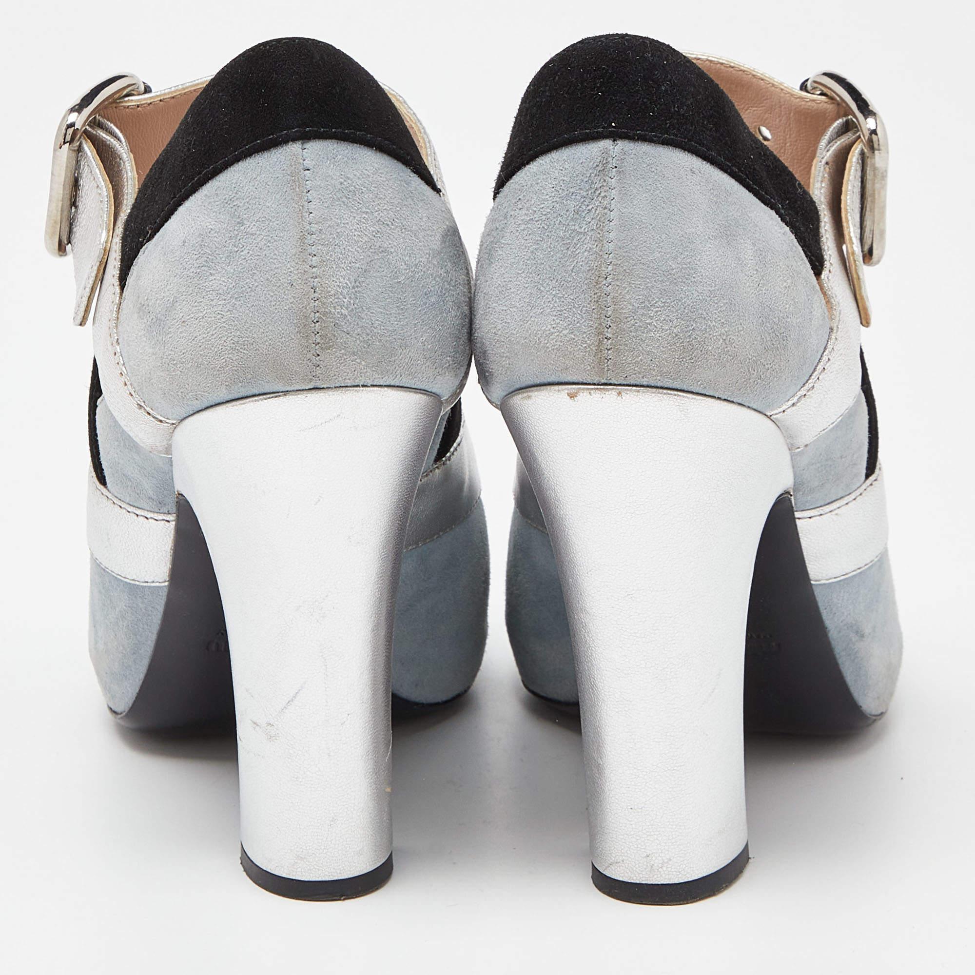 De las mujeres Miu Miu Tri Color Leather and Suede Bow Peep Toe Pumps Talla 38 en venta
