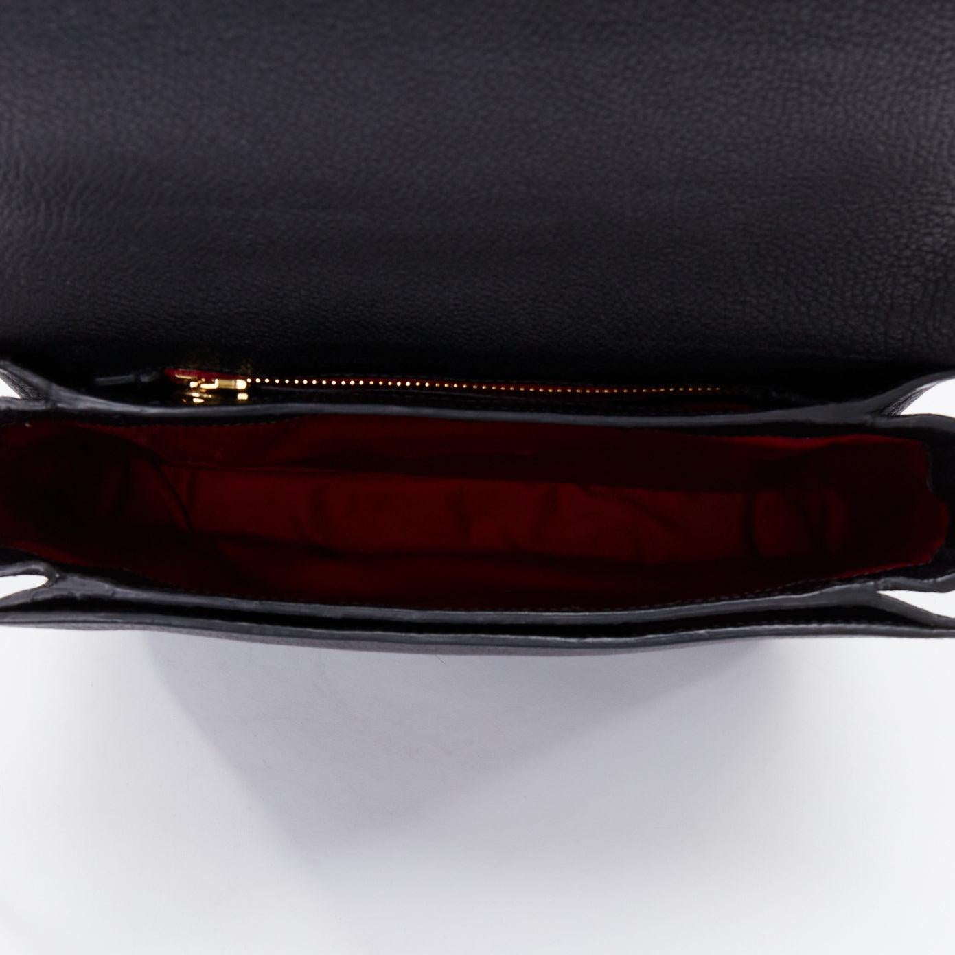 MIU MIU Colección San Valentín Bolso bandolera de piel con tachuelas de strass y corazón en venta 3