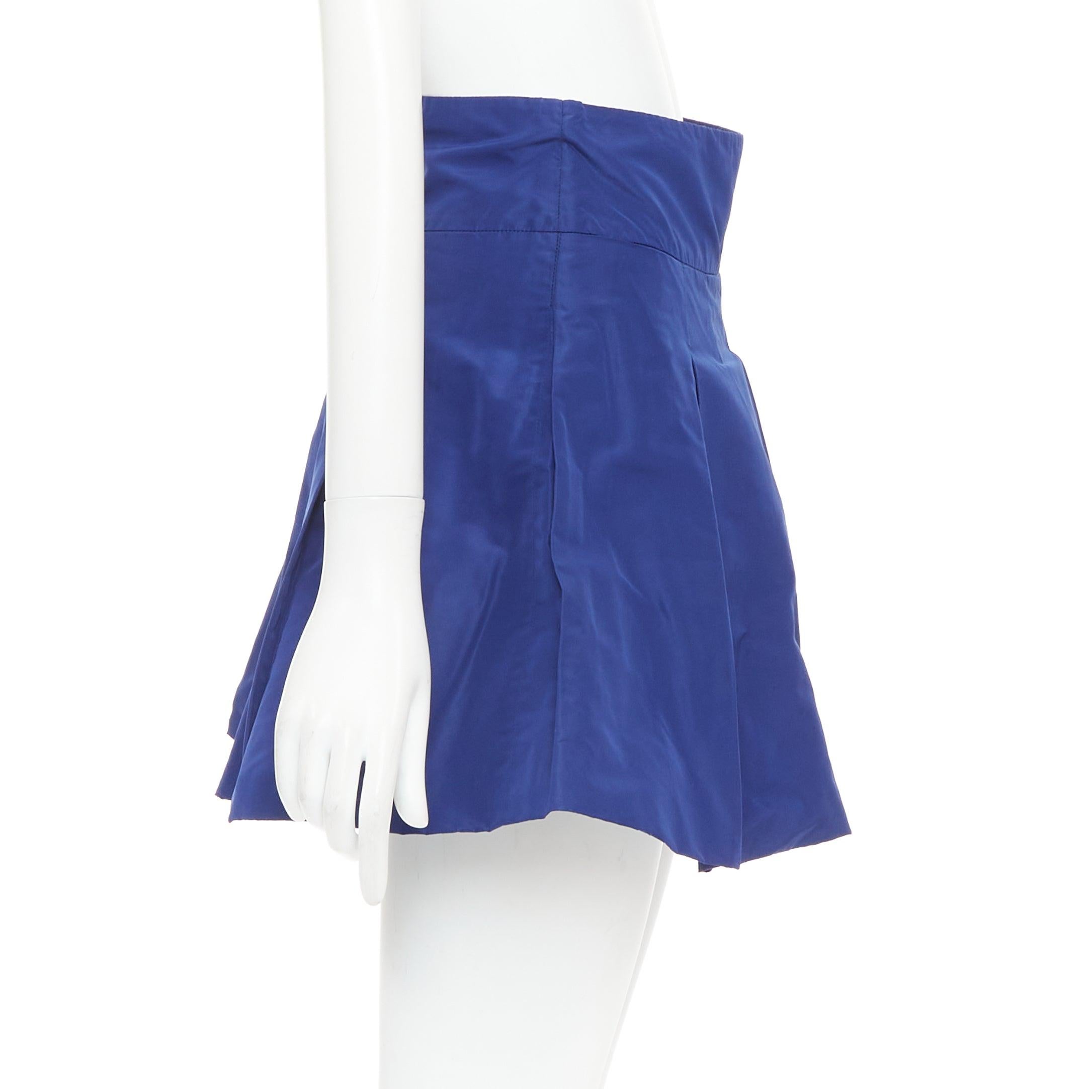 MIU MIU Vintage 2006 blue nylon box pleat A-line high waisted mini skirt IT38 XS Azul en venta