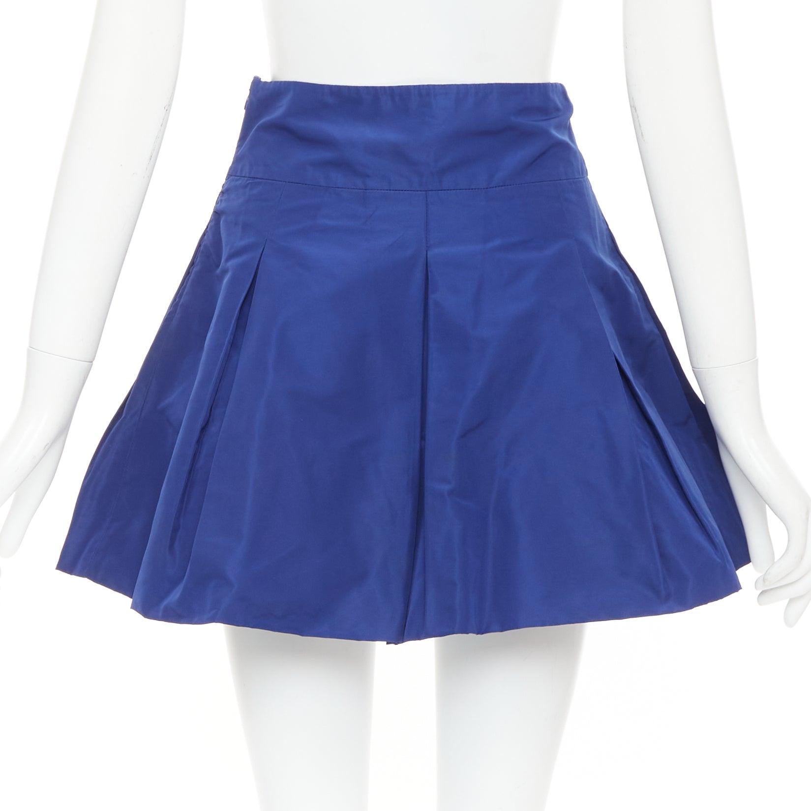 MIU MIU Vintage 2006 blue nylon box pleat A-line high waisted mini skirt IT38 XS en Bueno estado para la venta en Hong Kong, NT