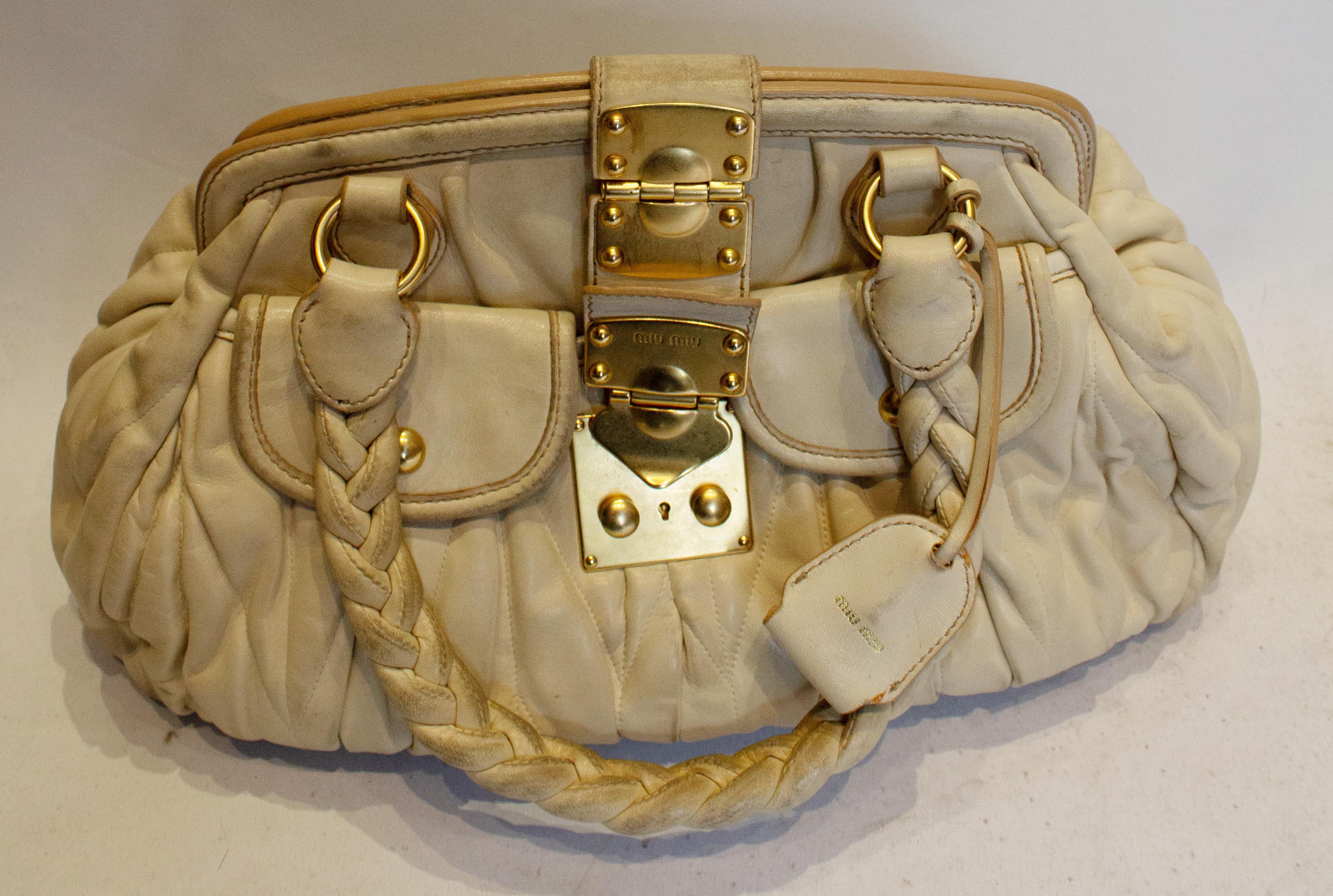 Miu Miu Miu Weißes Leder  Tasche Tasche (Braun)