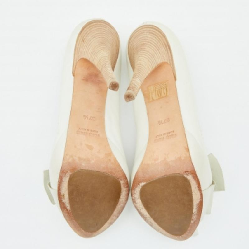 Miu Miu White Leather Bow Platform Pumps Size 37.5 For Sale 1